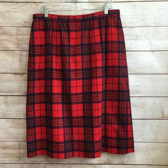 VINTAGE PENDLETON PURE VIRGIN WOOL SKIRT IN AUTHENTIC RED LESLIE TARTAN PLAID - Picture 1 of 5